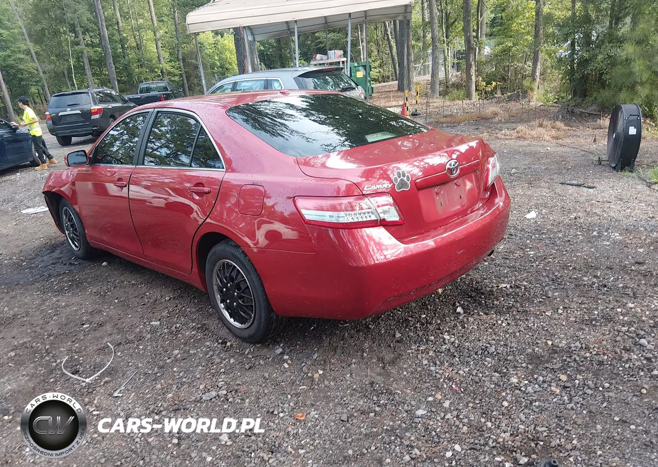 2010 Toyota Camry Le VIN:4T1BF3EK6AU574935 - 3