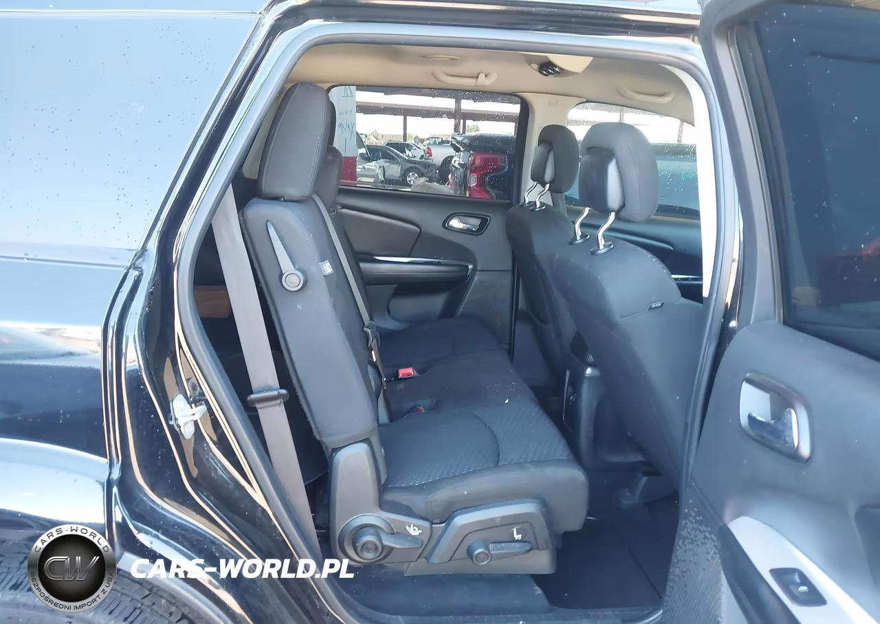 2018 Dodge Journey Sxt VIN:3C4PDCBGXJT447390 - 7