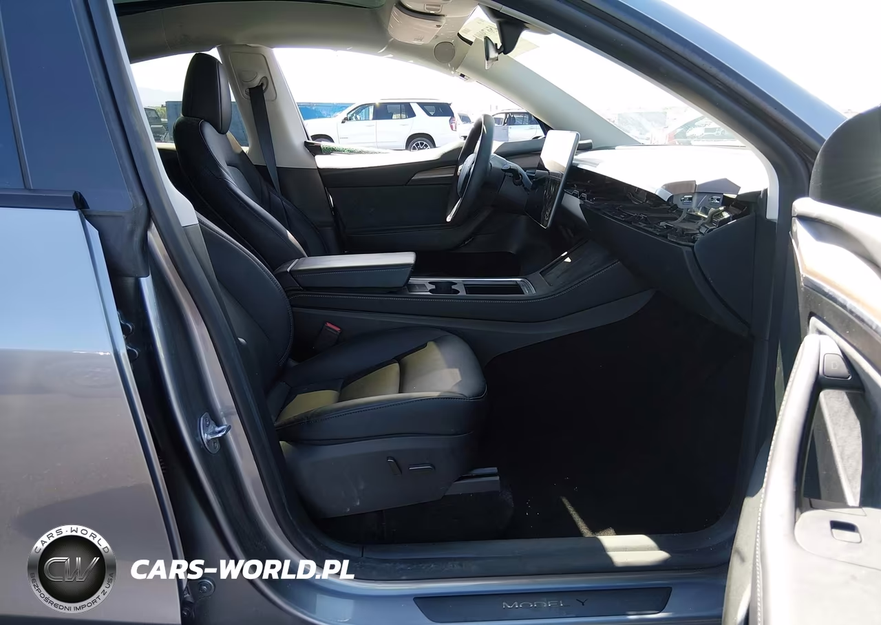 2024 Tesla Model Y Long Range Dual Motor All-Wheel Drive VIN:7SAYGAEEXRF204685 - 5