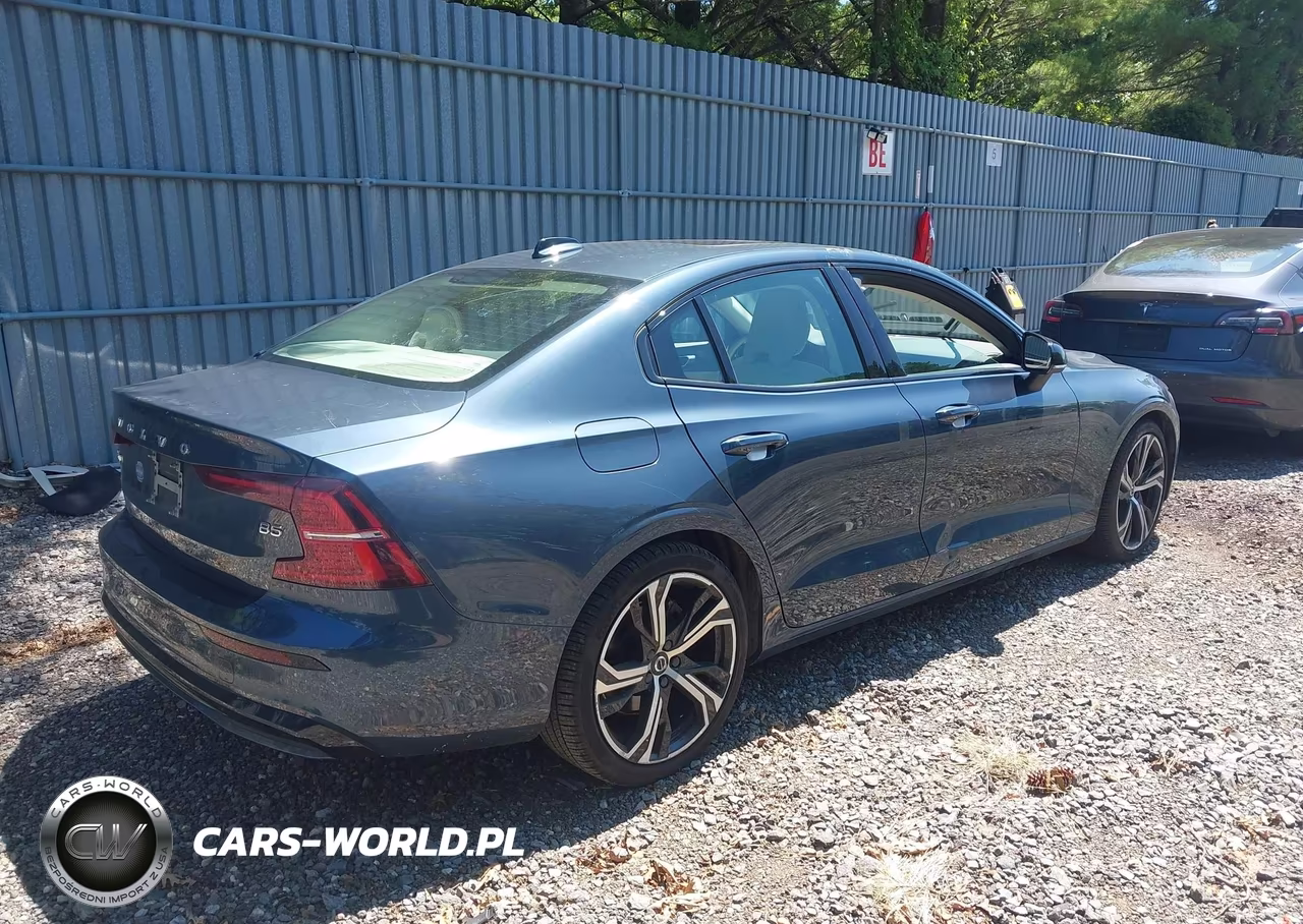 2024 Volvo S60 B5 Core Dark Theme VIN:7JRL12FK3RG327609 - 4