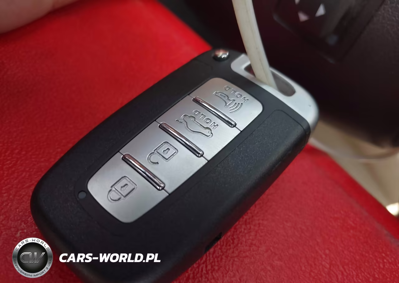 2015 Hyundai Genesis 3.8 VIN:KMHGN4JE0FU047141 - 11