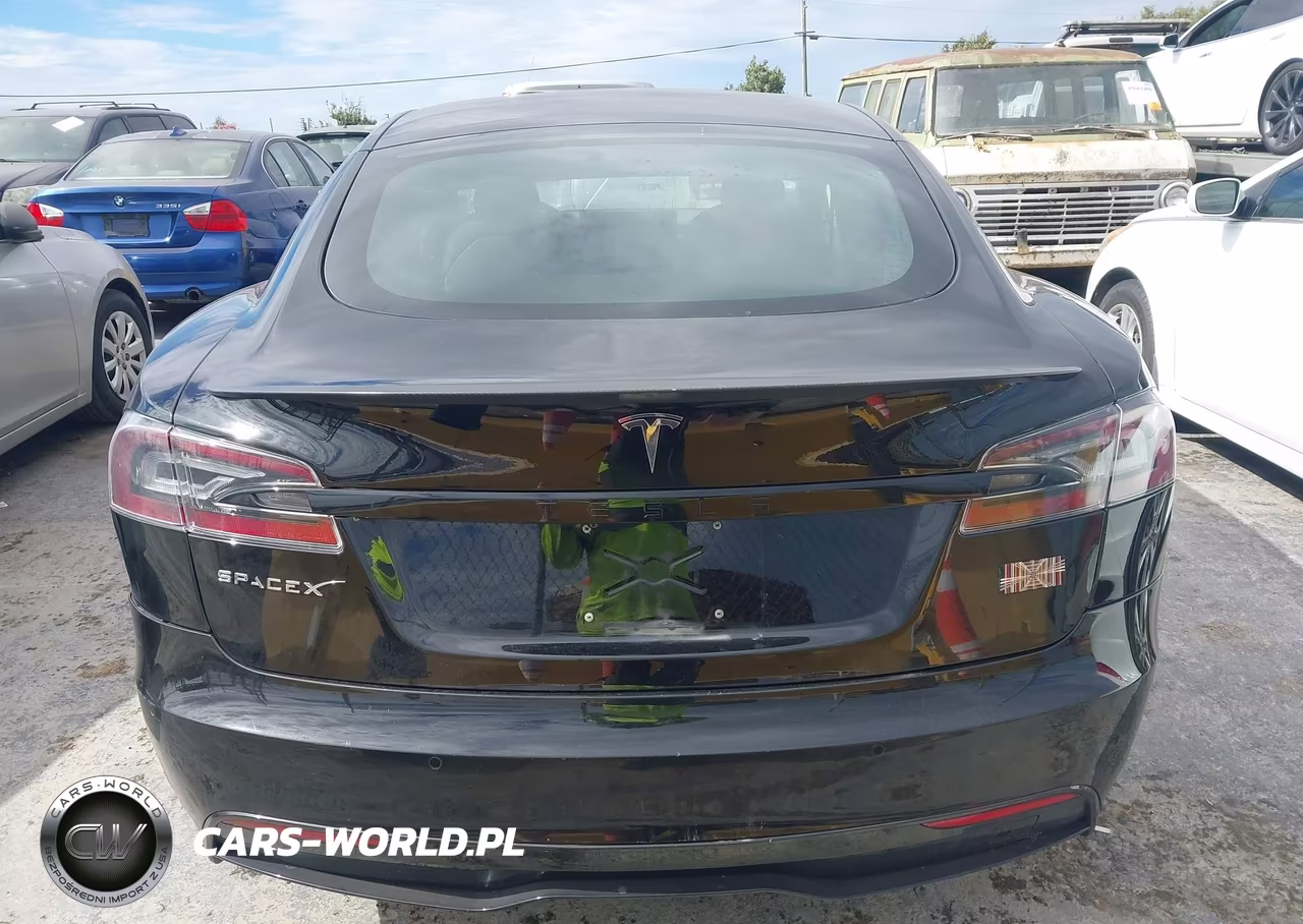 2021 Tesla Model S Long Range Dual Motor All-Wheel Drive VIN:5YJSA1E54MF428239 - 16