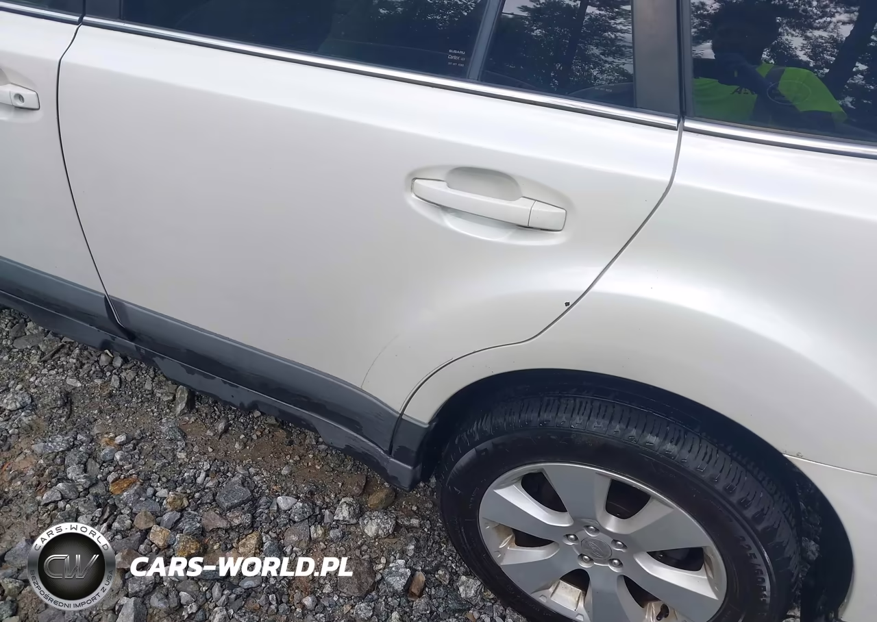 2010 Subaru Outback 2.5I Premium VIN:4S4BRCCC6A3368863 - 14
