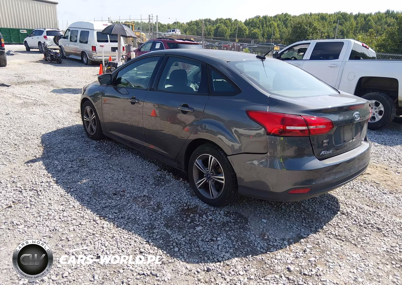 2017 Ford Focus Se VIN:1FADP3FE1HL269500 - 3
