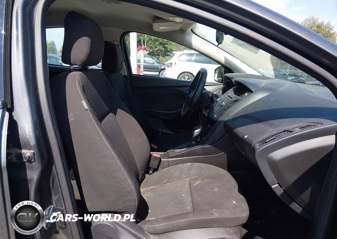 2017 Ford Focus Se VIN:1FADP3FE1HL269500 - 5