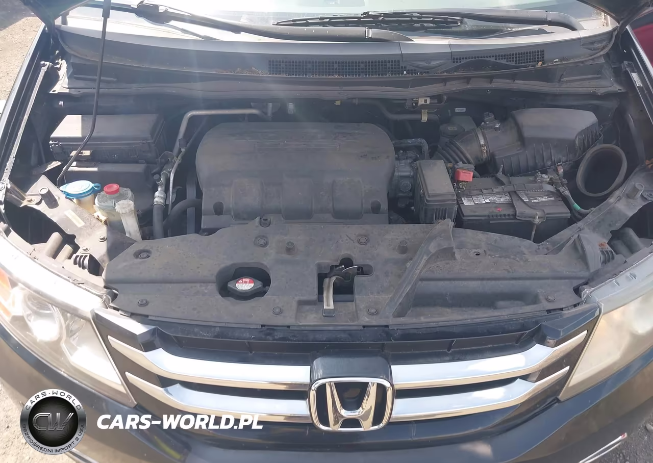 2015 Honda Odyssey Touring-Touring Elite VIN:5FNRL5H98FB104339 - 10
