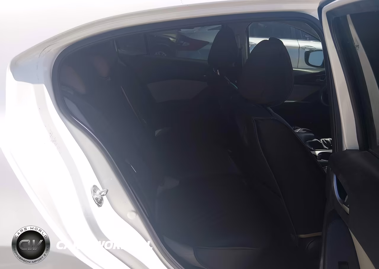 2016 Mazda Mazda3 I Sport VIN:JM1BM1J71G1315456 - 8