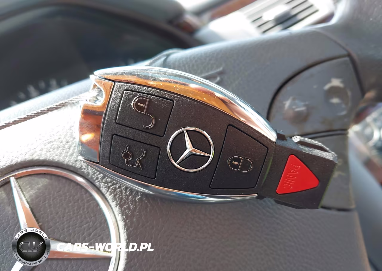 2000 Mercedes-Benz E 430 VIN:WDBJF70J8YB123130 - 11