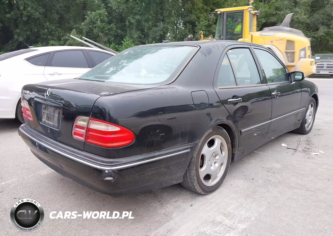 2000 Mercedes-Benz E 430 VIN:WDBJF70J8YB123130 - 4