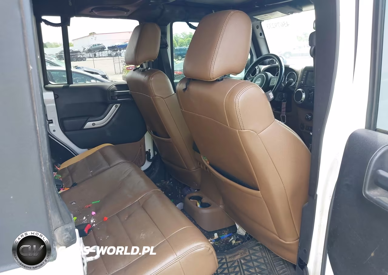 2012 Jeep Wrangler Unlimited Sahara VIN:1C4HJWEG0CL188823 - 8