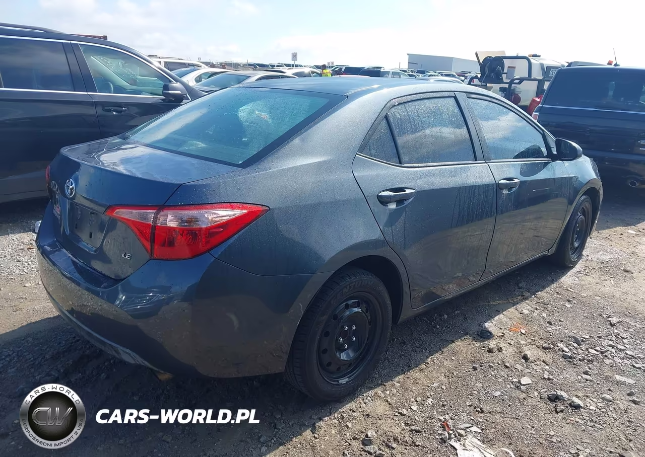 2019 Toyota Corolla Le VIN:5YFBURHE4KP938206 - 4