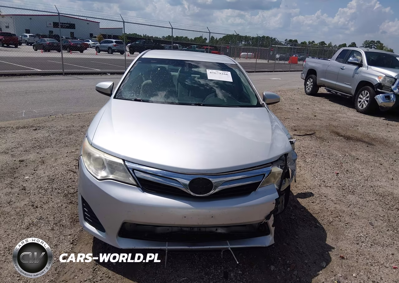 2014 Toyota Camry Le VIN:4T1BF1FKXEU367943 - 12