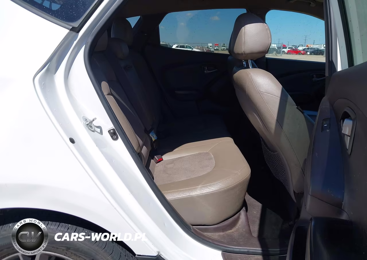2015 Hyundai Tucson Se VIN:KM8JUCAG5FU080690 - 8