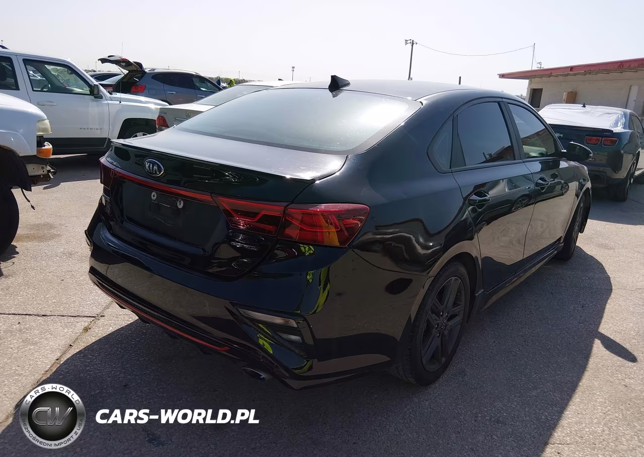 2020 Kia Forte Gt-Line VIN:3KPF34AD7LE185749 - 4