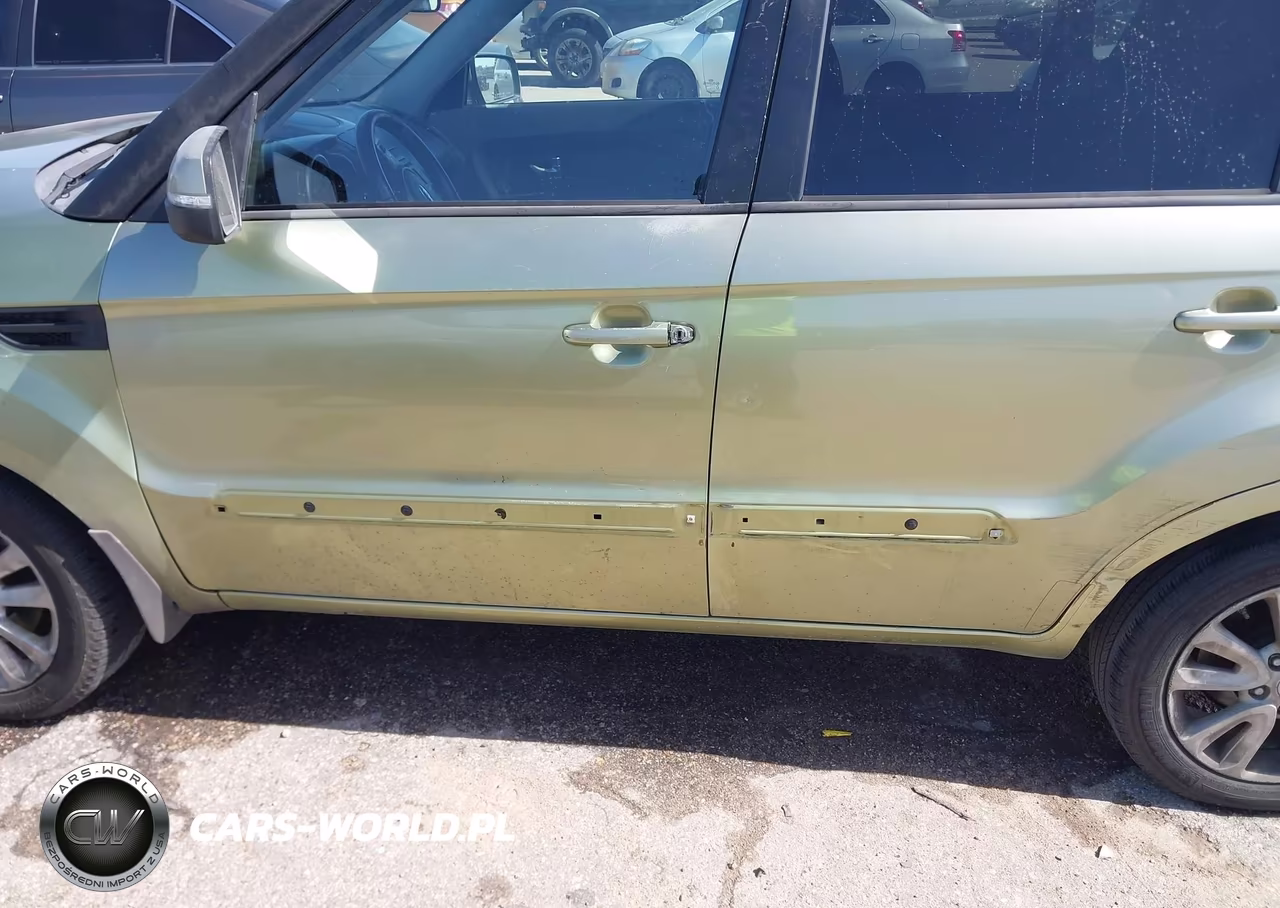 2013 Kia Soul + VIN:KNDJT2A64D7517504 - 6