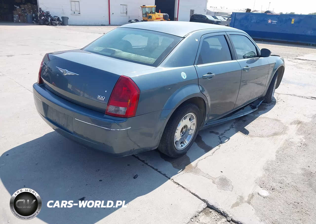 2006 Chrysler 300 Touring VIN:2C3KA53G66H231604 - 4