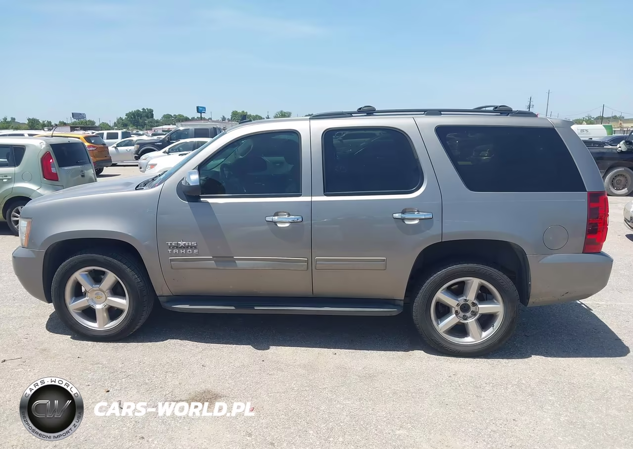 2012 Chevrolet Tahoe Ls VIN:1GNSCAE02CR293891 - 14