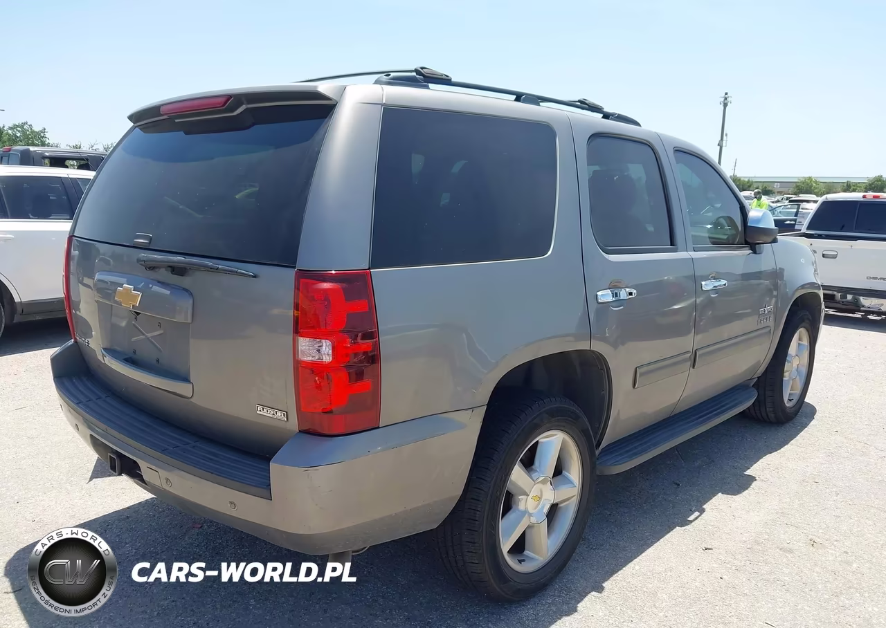 2012 Chevrolet Tahoe Ls VIN:1GNSCAE02CR293891 - 4