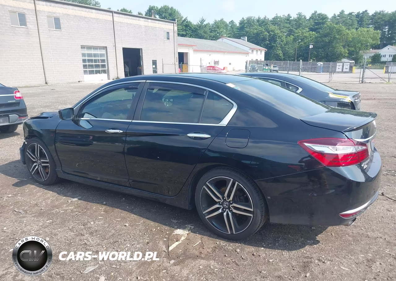 2017 Honda Accord Sport VIN:1HGCR2F59HA258316 - 15