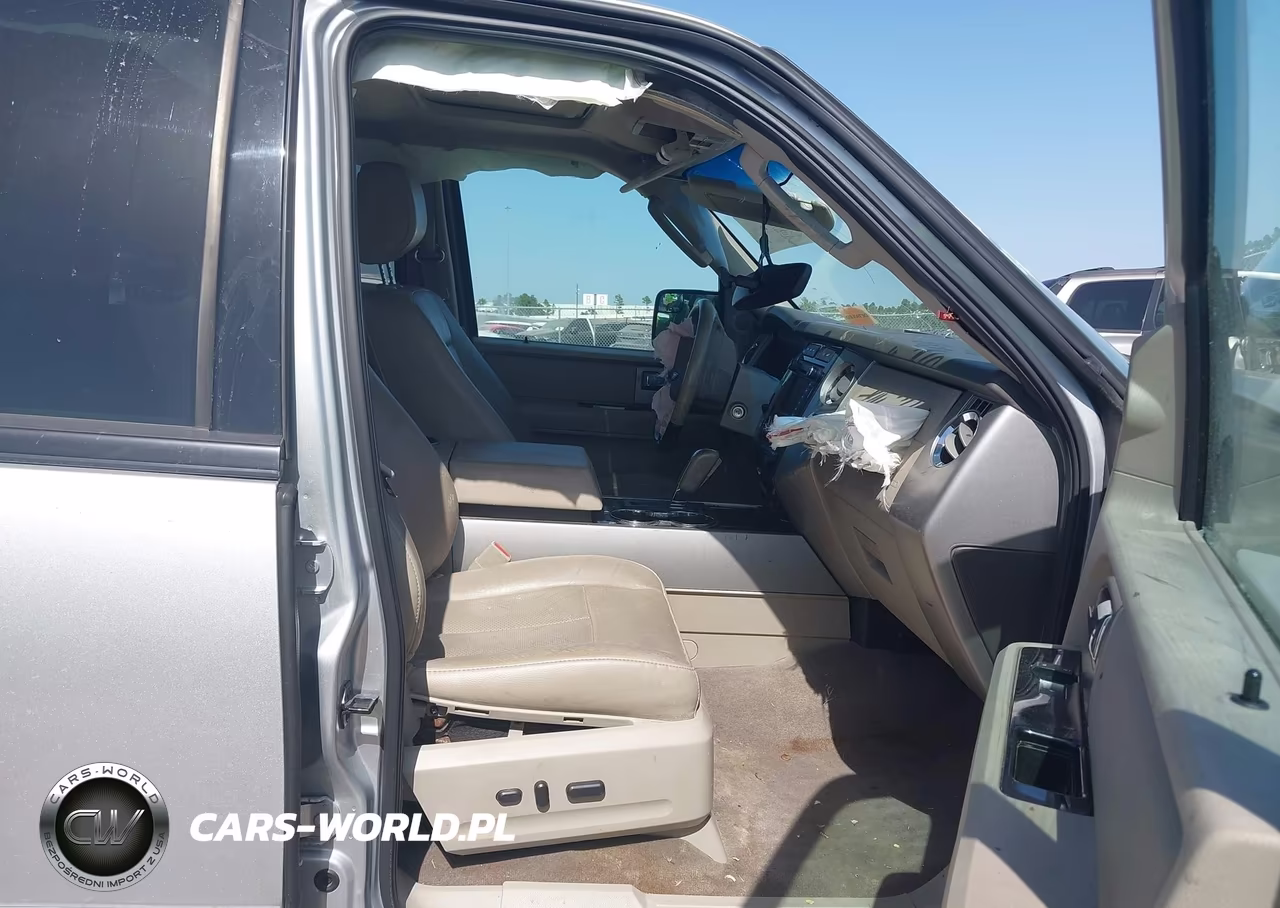 2013 Ford Expedition Limited VIN:1FMJU1K55DEF58549 - 5