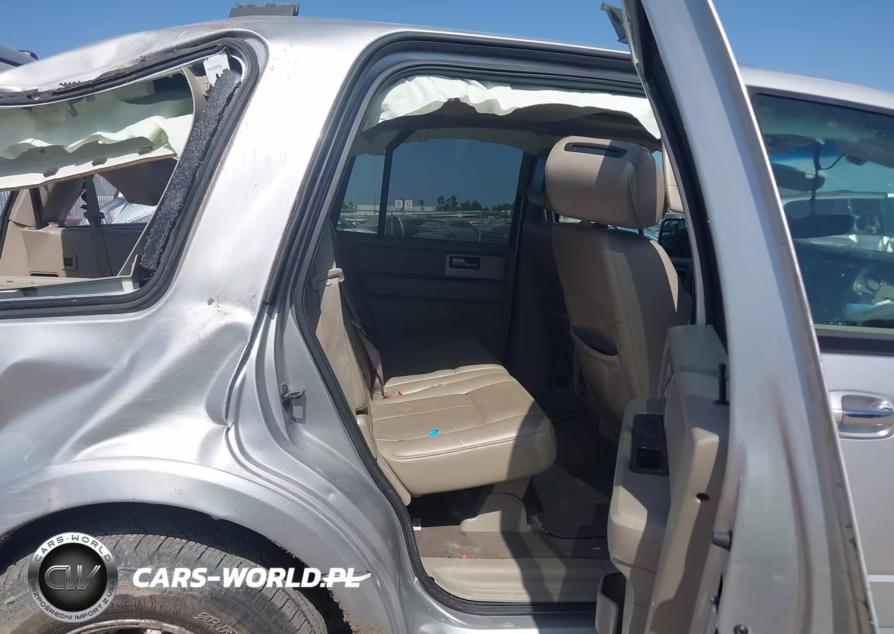 2013 Ford Expedition Limited VIN:1FMJU1K55DEF58549 - 8