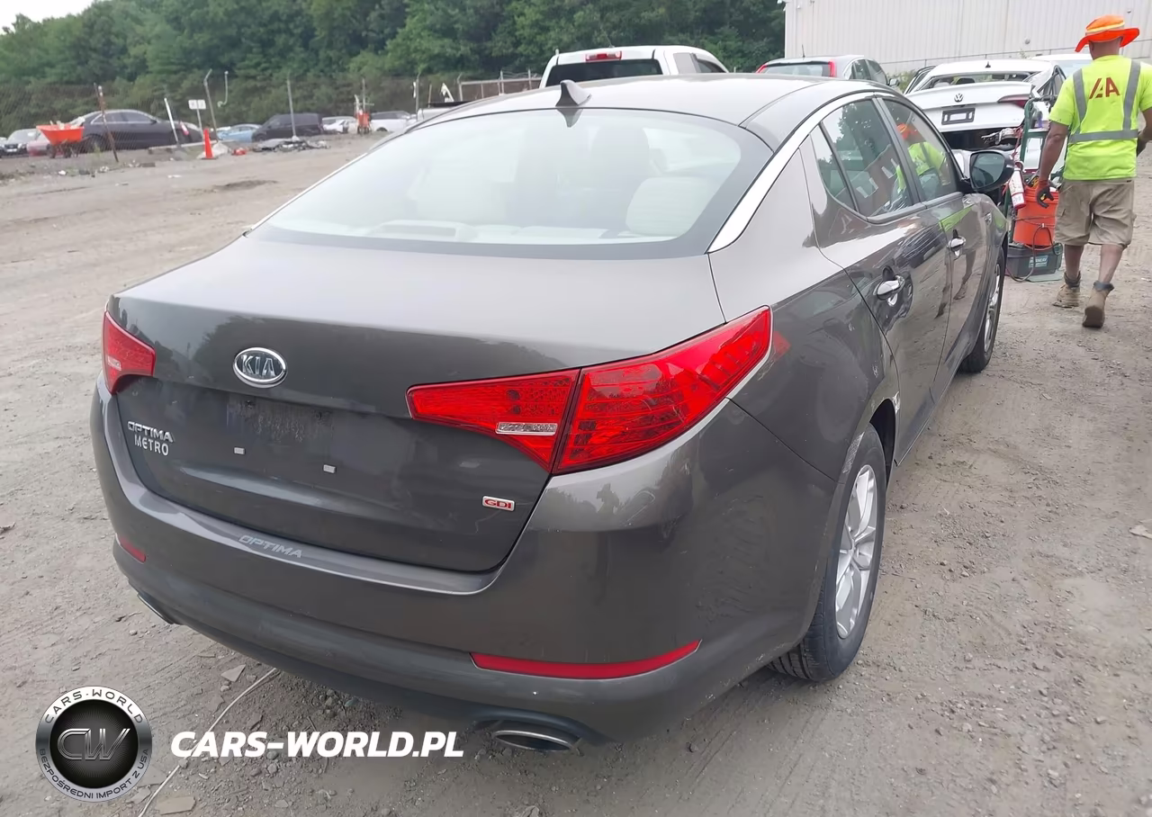 2012 Kia Optima Lx VIN:5XXGM4A75CG085443 - 4