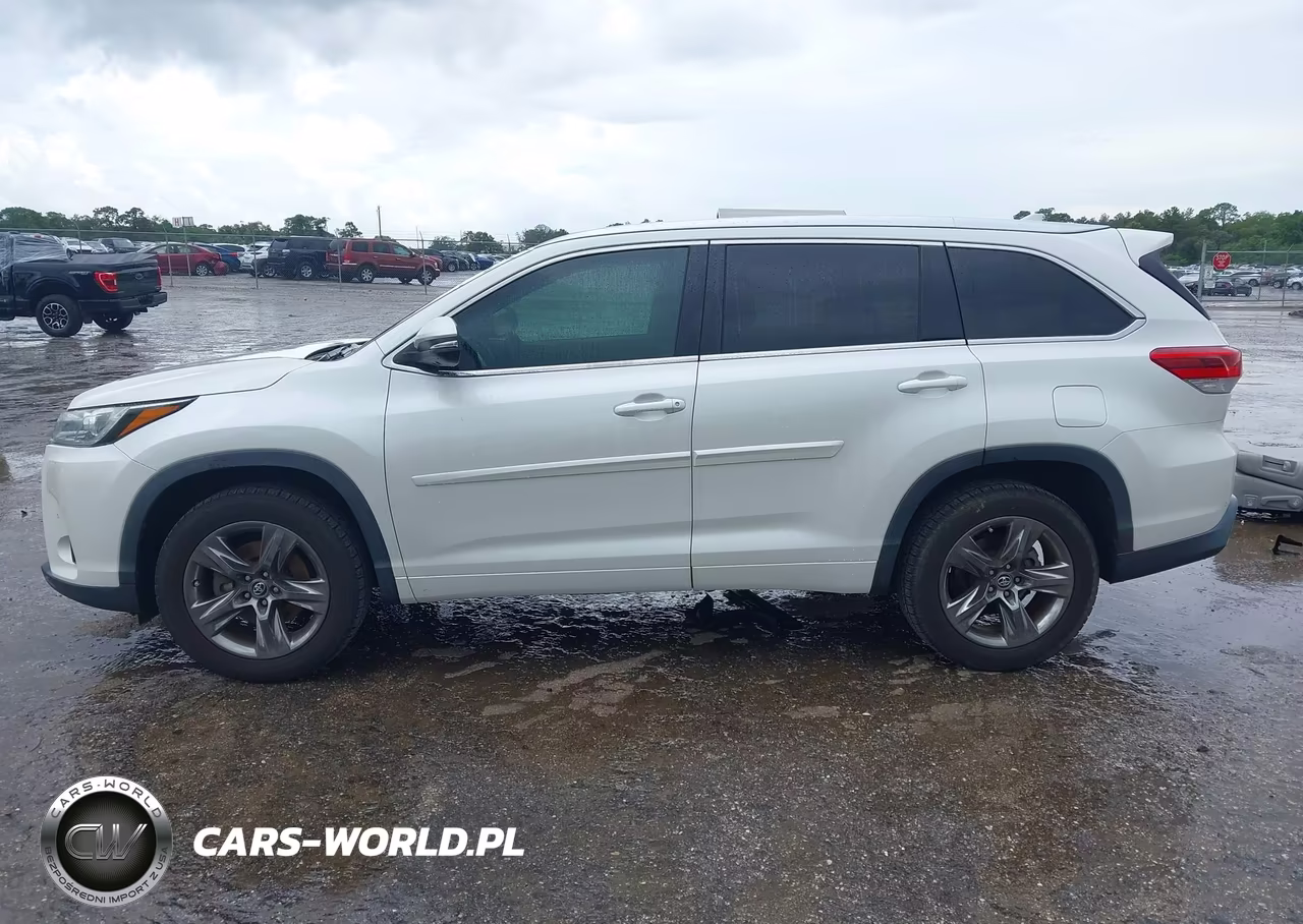 2018 Toyota Highlander Limited Platinum VIN:5TDYZRFHXJS265923 - 15