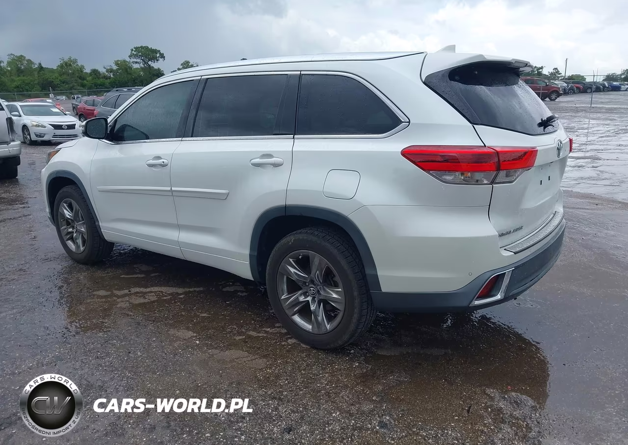 2018 Toyota Highlander Limited Platinum VIN:5TDYZRFHXJS265923 - 3