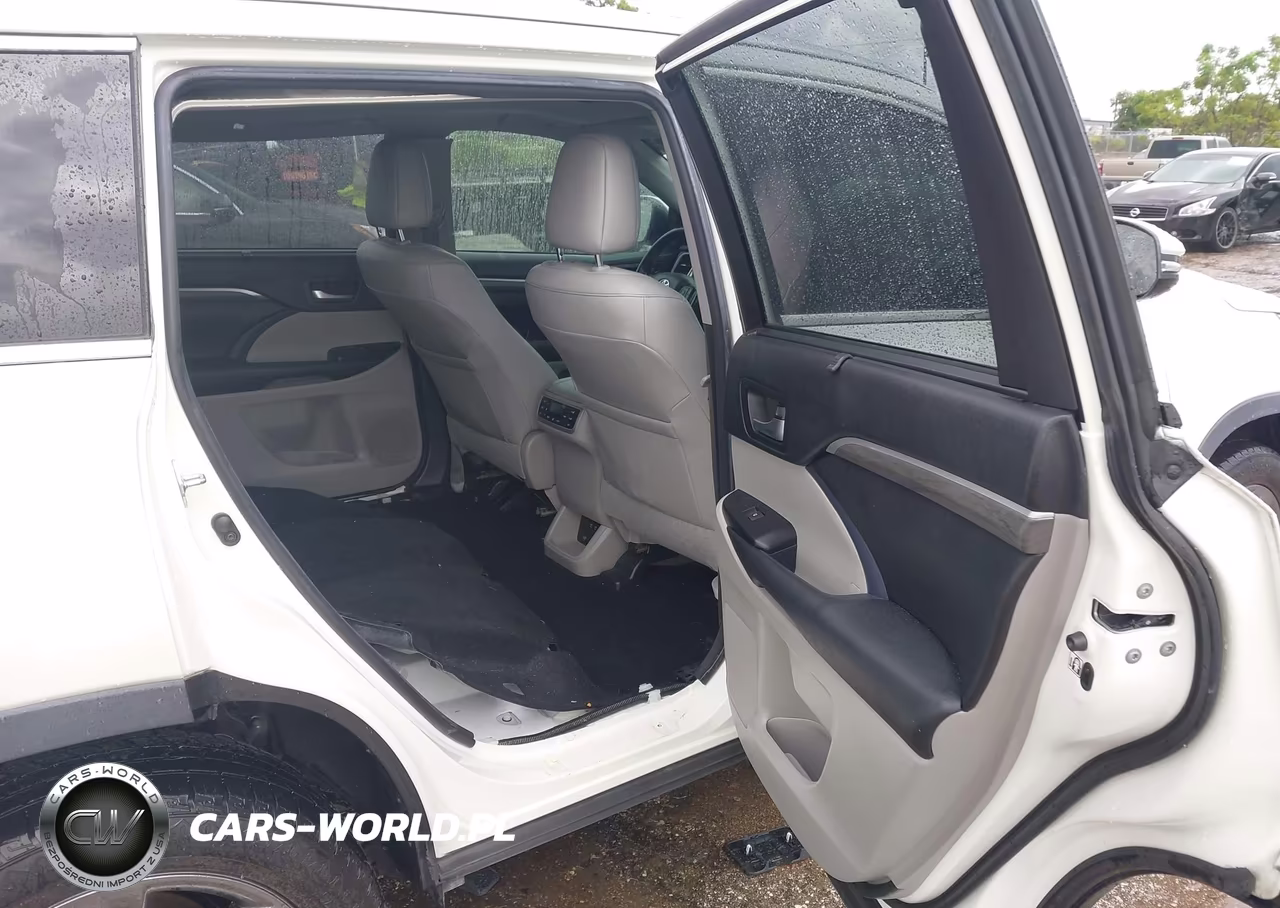 2018 Toyota Highlander Limited Platinum VIN:5TDYZRFHXJS265923 - 8