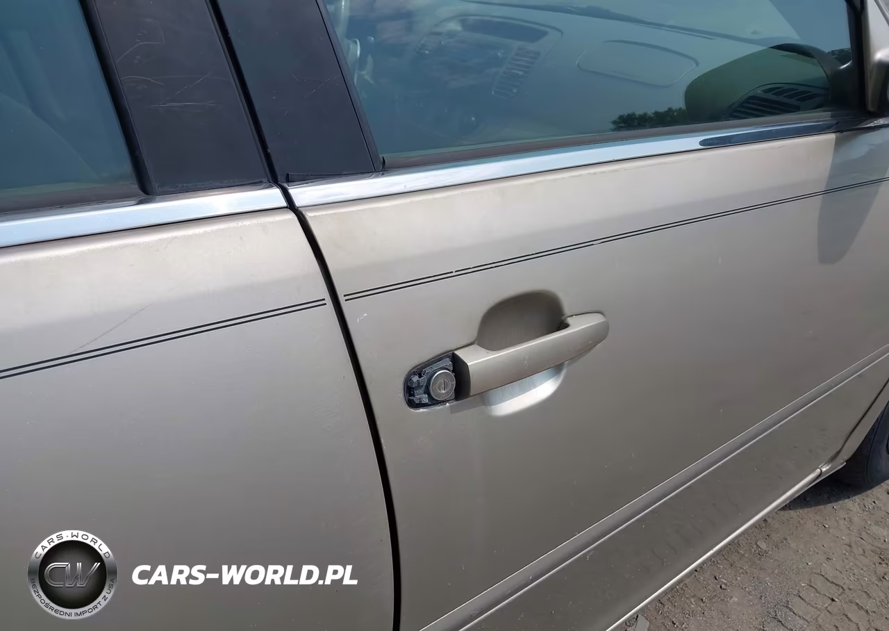 2002 Toyota Camry Le VIN:JTDBE32K720049743 - 15
