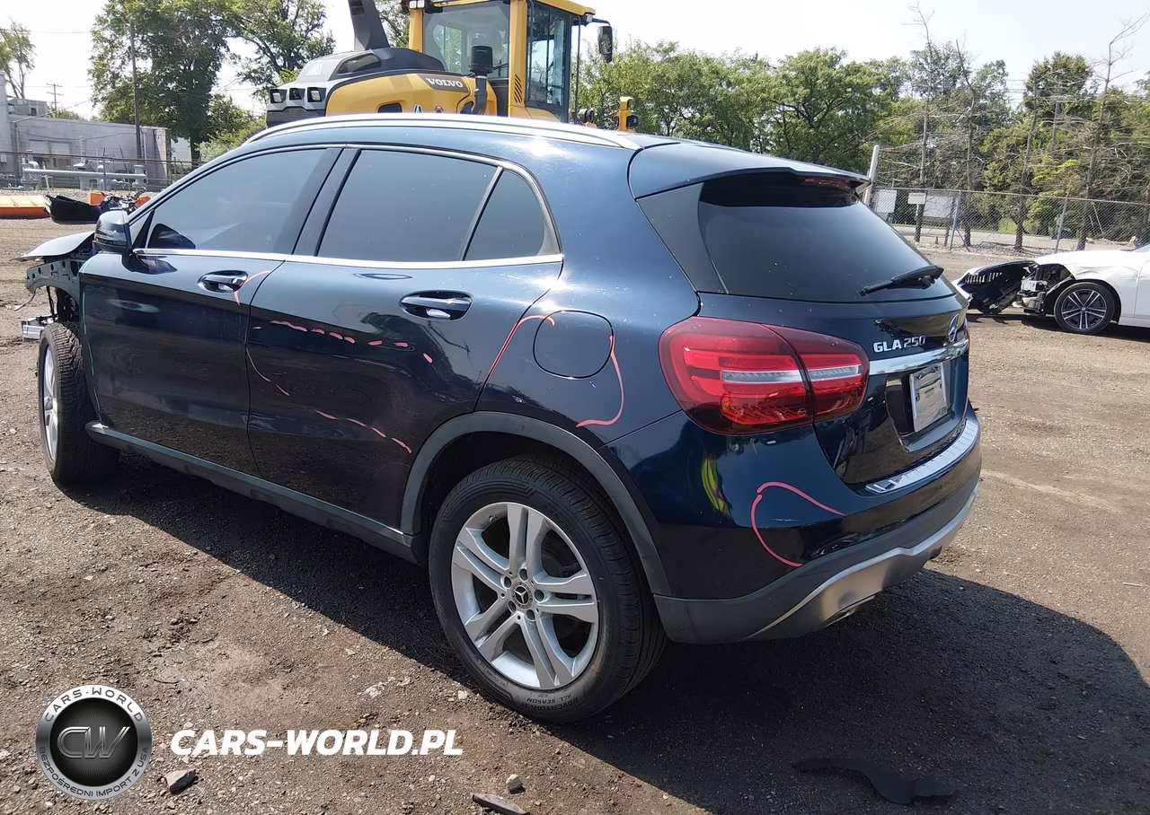 2018 Mercedes-Benz Gla 250 4Matic VIN:WDCTG4GB9JJ430414 - 3