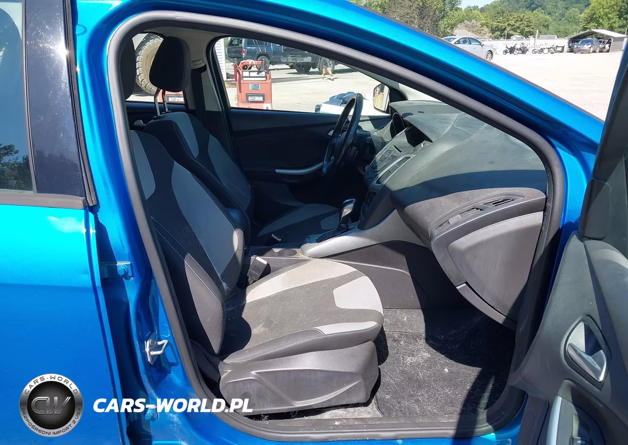 2012 Ford Focus Se VIN:1FAHP3K24CL366275 - 5