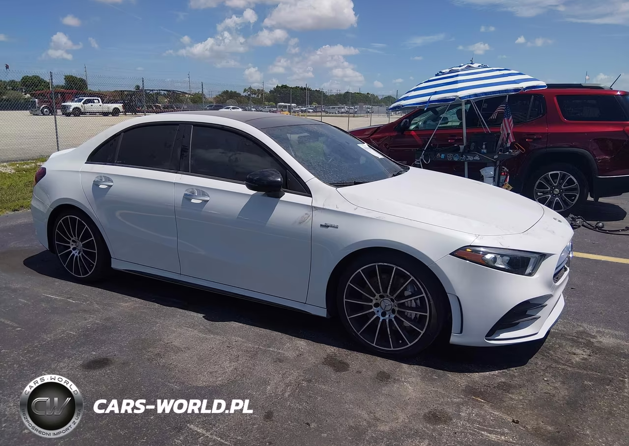 2020 Mercedes-Benz Amg A 35 4Matic – zdjęcie 1 z 17