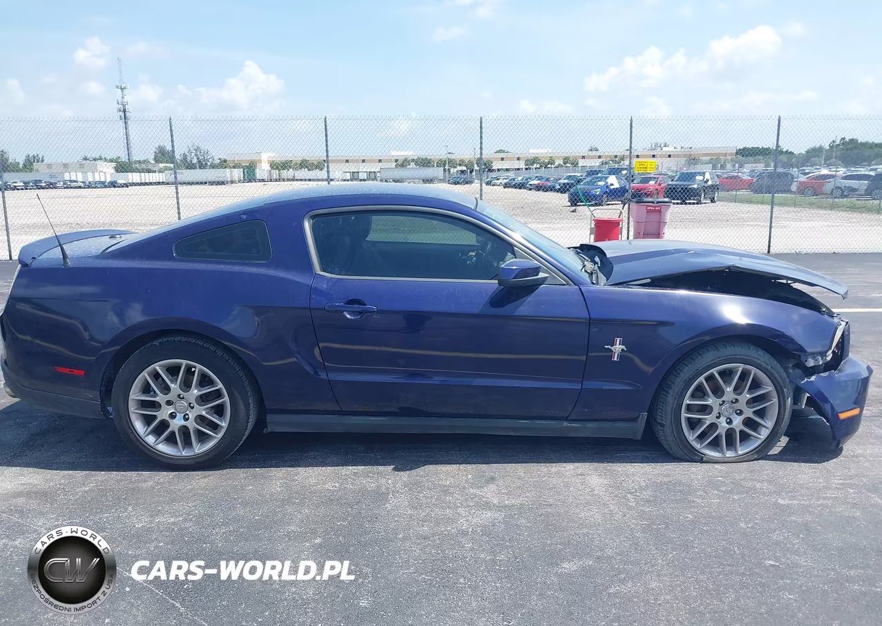 2012 Ford Mustang V6 Premium VIN:1ZVBP8AMXC5231710 - 13