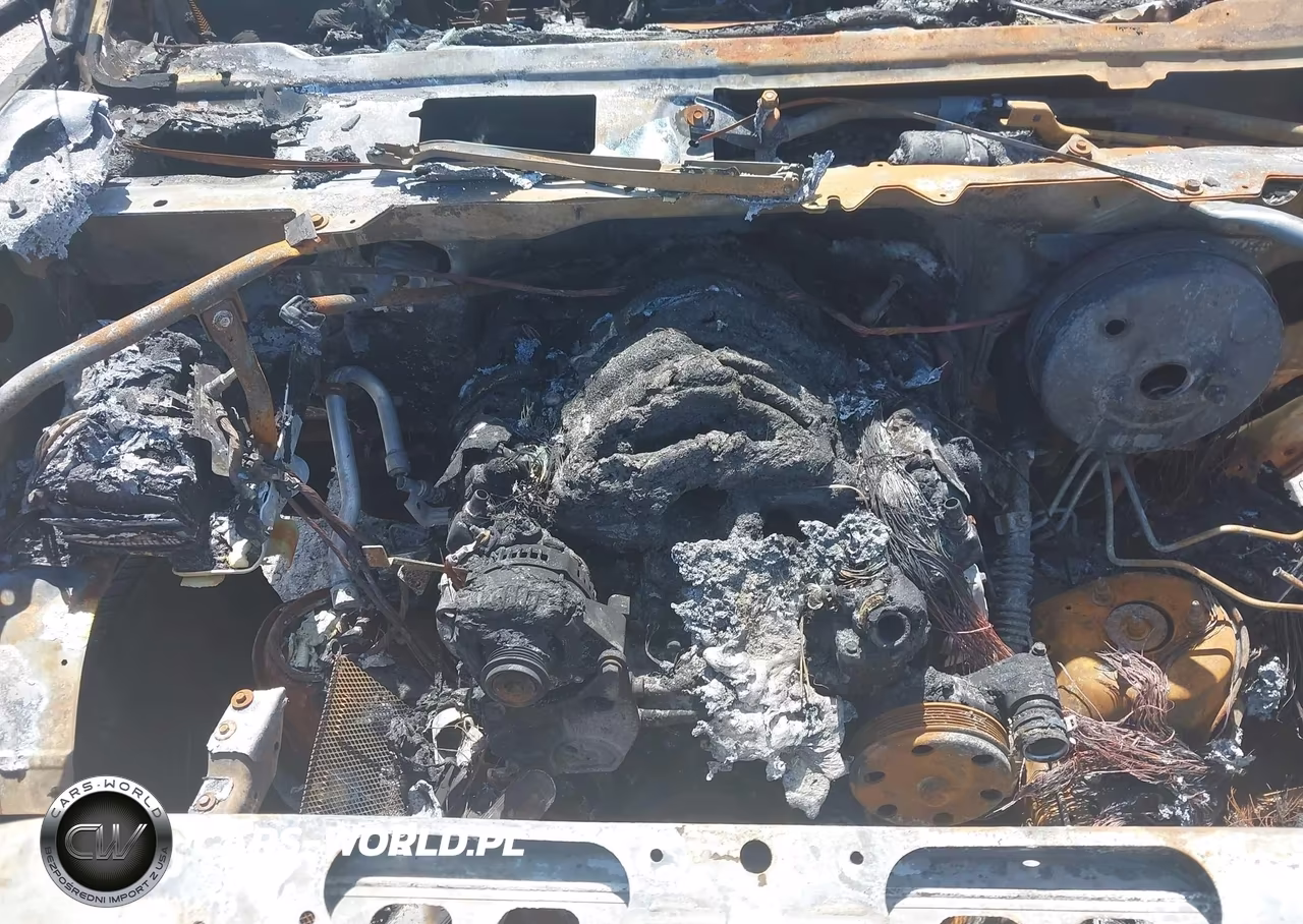 2018 Chevrolet Silverado 1500 Wt VIN:1GCNCNEC1JZ906359 - 10