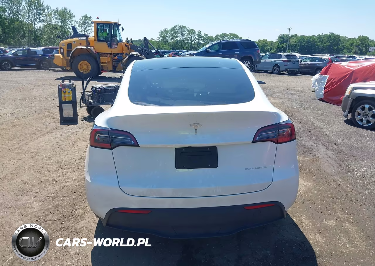 2023 Tesla Model Y Awd-Long Range Dual Motor All-Wheel Drive VIN:7SAYGDEE5PA065500 - 16