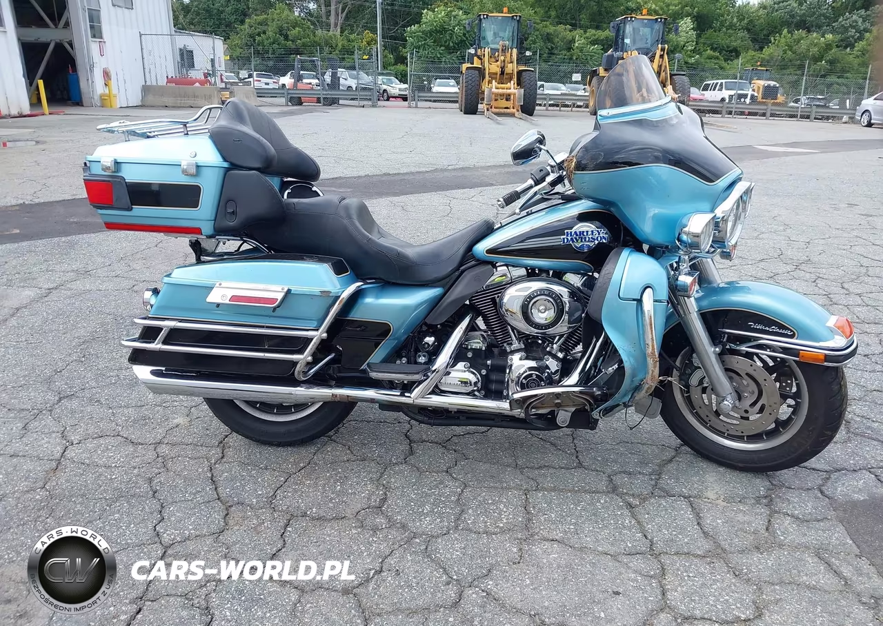 2007 Harley-Davidson Flhtcui VIN:1HD1FC4197Y675461 - 11