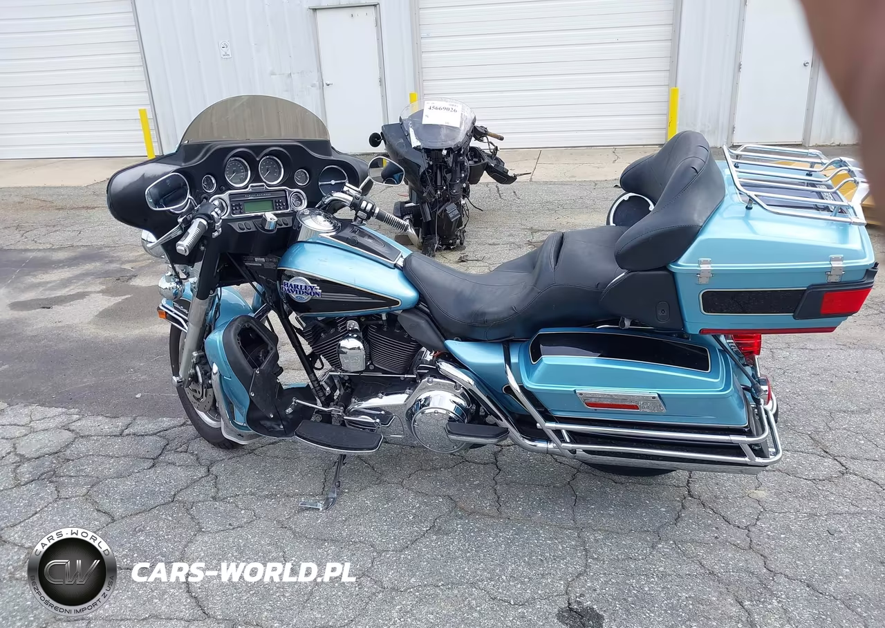 2007 Harley-Davidson Flhtcui VIN:1HD1FC4197Y675461 - 12