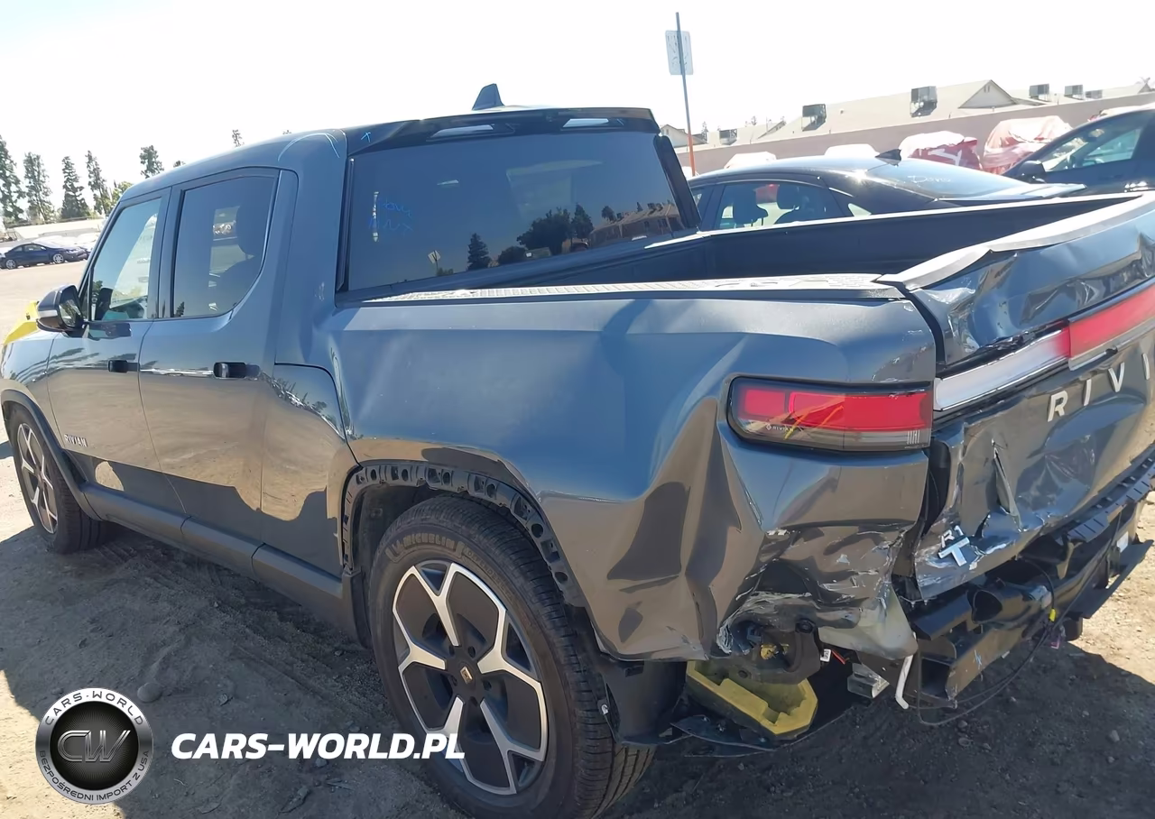 2023 Rivian R1T Adventure-Adventure Dual Motor Large Pack-Adventure Dual Motor Max Pack VIN:7FCTGBAA2PN025064 - 6