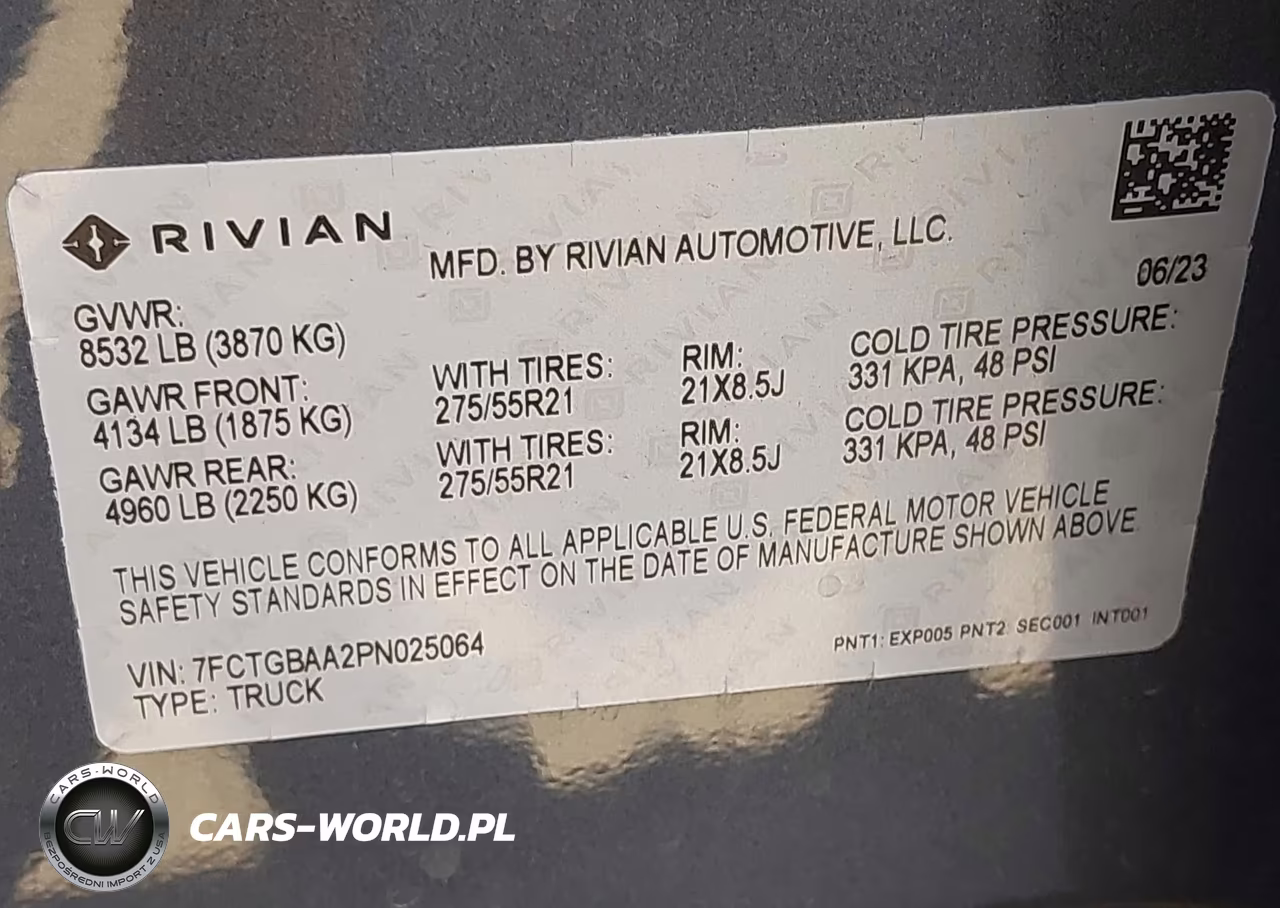 2023 Rivian R1T Adventure-Adventure Dual Motor Large Pack-Adventure Dual Motor Max Pack VIN:7FCTGBAA2PN025064 - 9