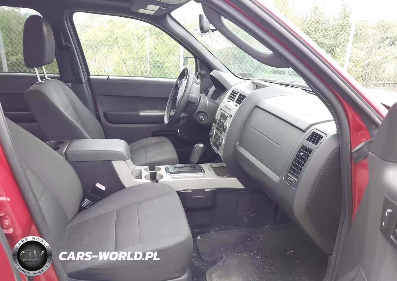 2011 Ford Escape Xlt VIN:1FMCU0D75BKC16857 - 5