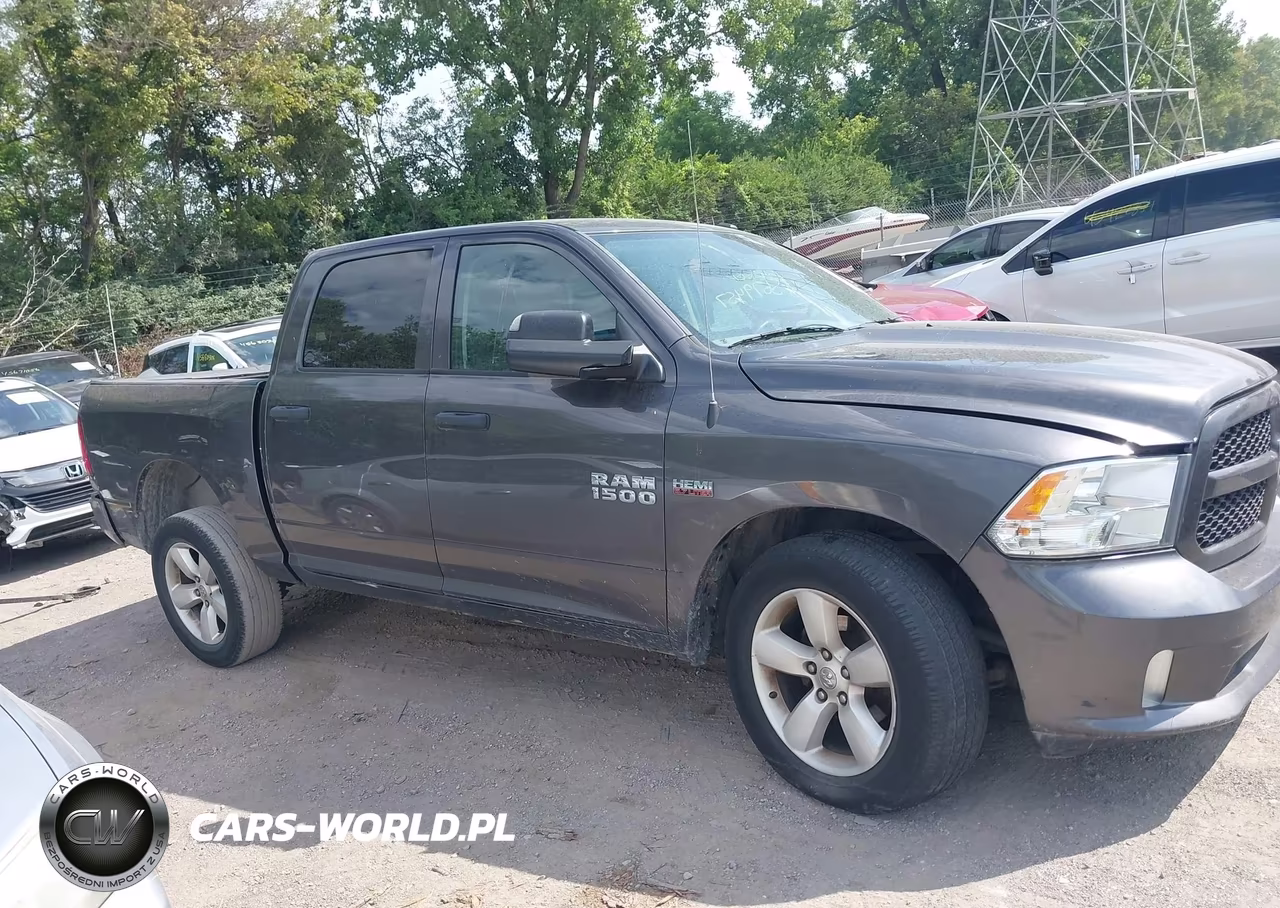 2015 Ram 1500 Express VIN:3C6RR7KTXFG700410 - 13