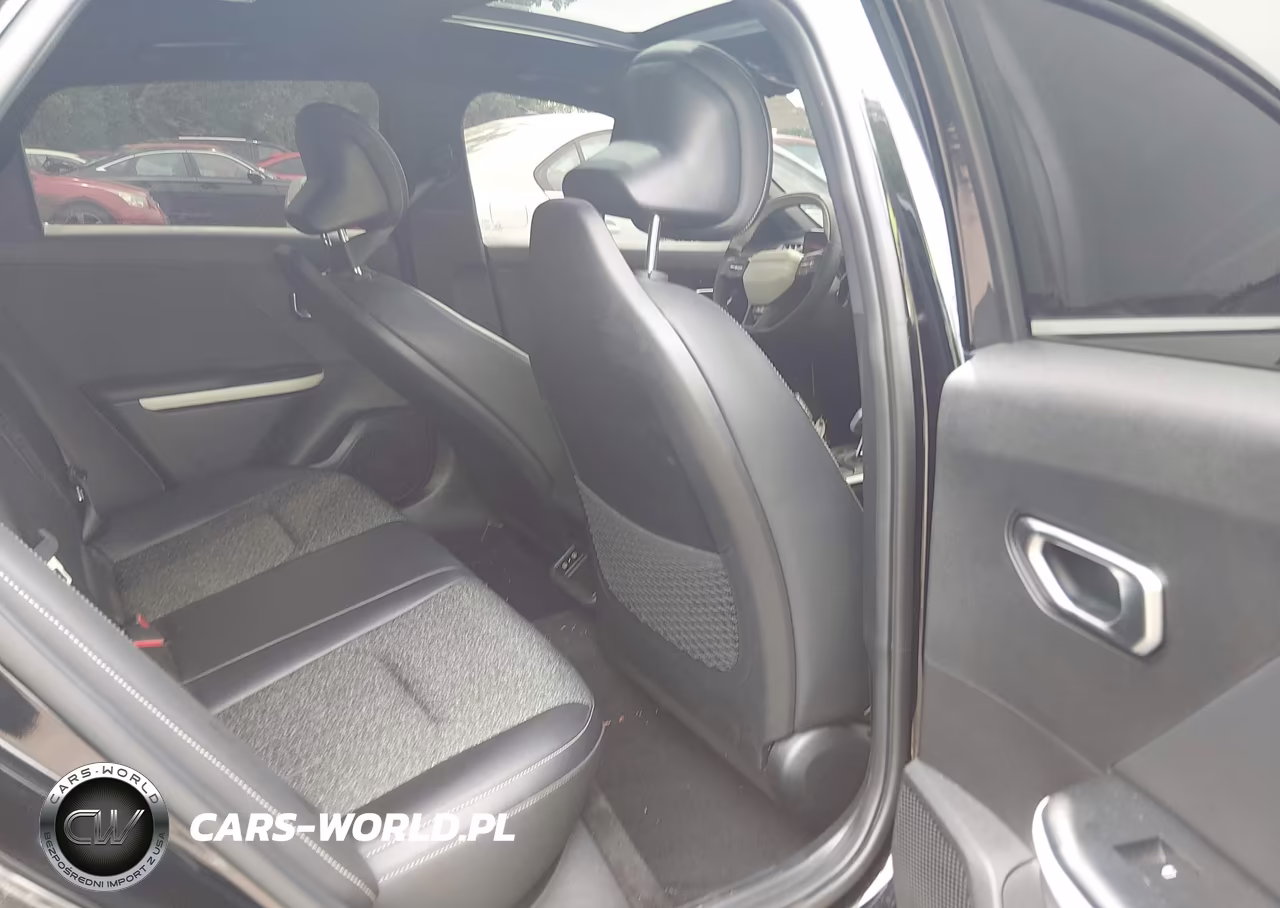 2025 Kia K4 Gt-Line VIN:3KPFW4DE9SE247470 - 8