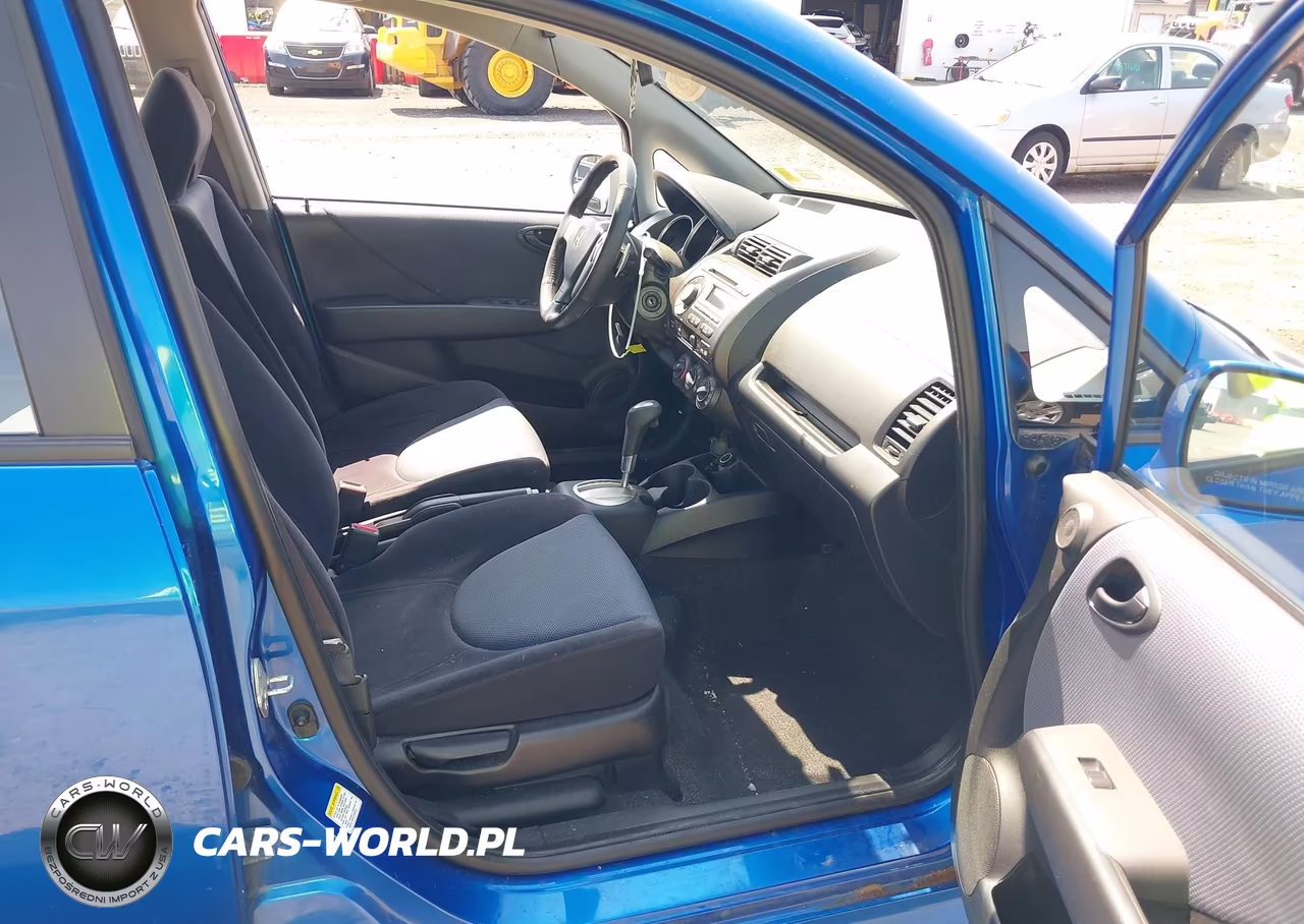 2007 Honda Fit Sport VIN:JHMGD38667S049620 - 5