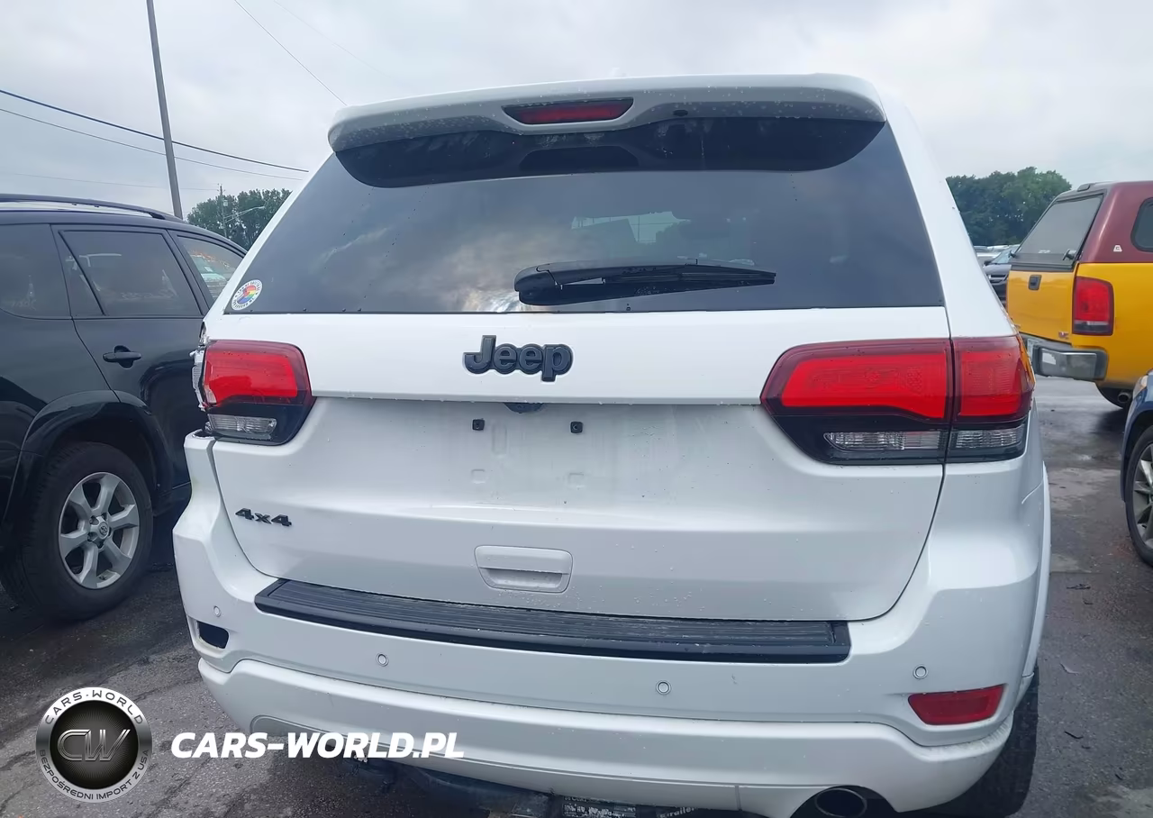 2017 Jeep Grand Cherokee Altitude VIN:1C4RJFAG5HC744965 - 16