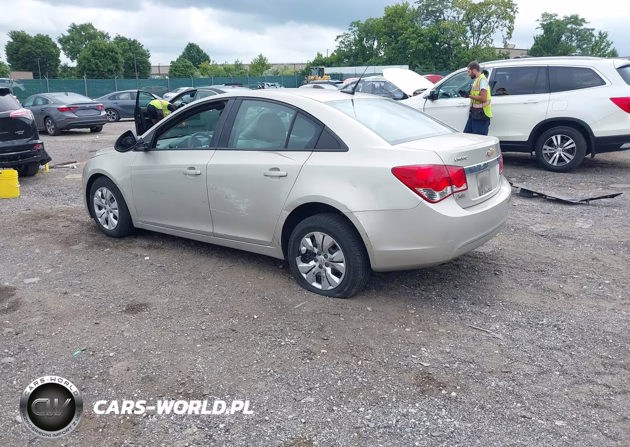 2013 Chevrolet Cruze Ls Auto VIN:1G1PA5SG4D7248860 - 3