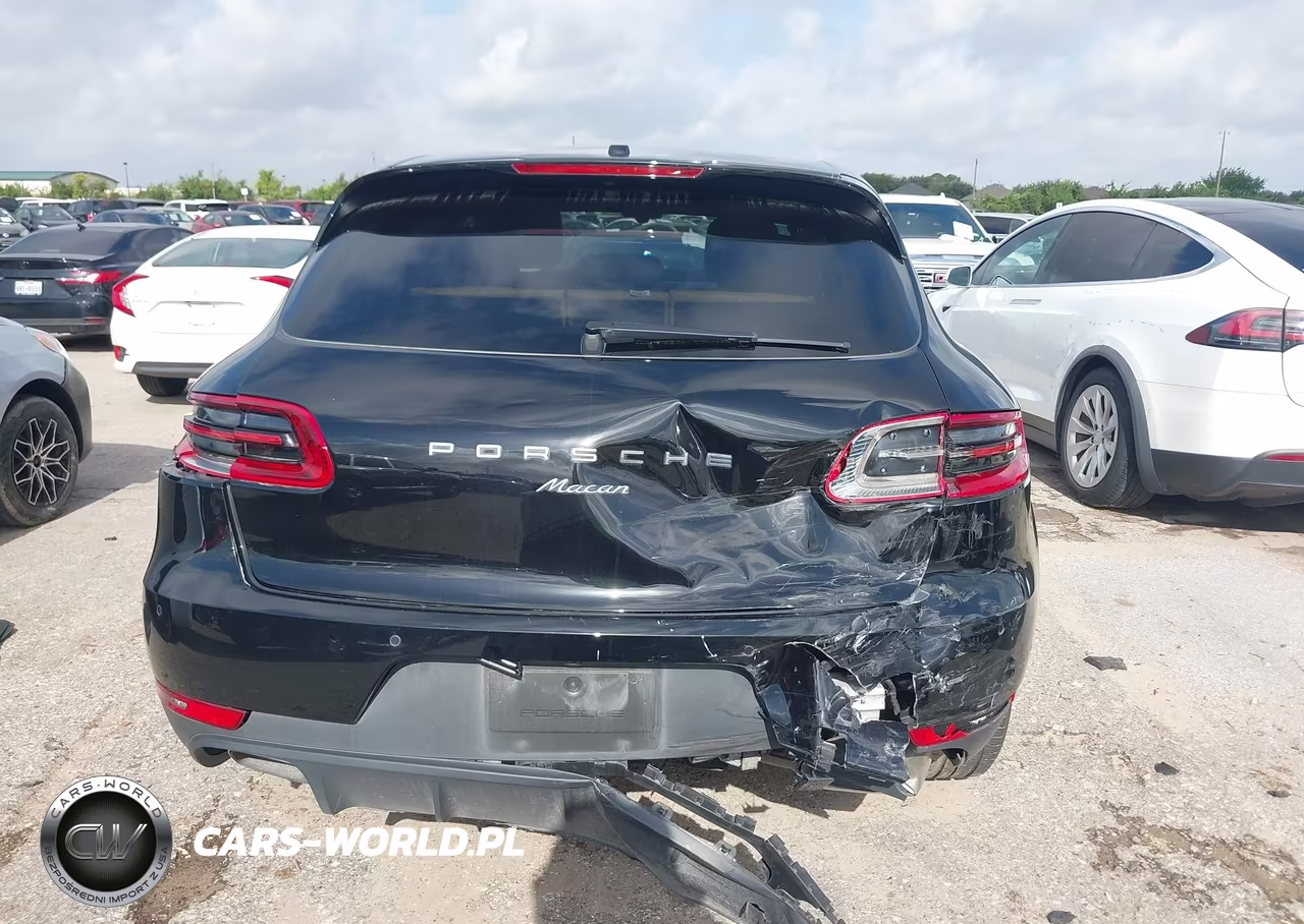 2017 Porsche Macan VIN:WP1AA2A58HLB03537 - 16