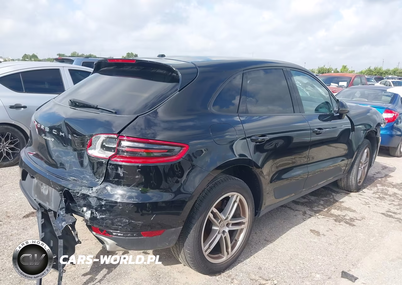 2017 Porsche Macan VIN:WP1AA2A58HLB03537 - 4