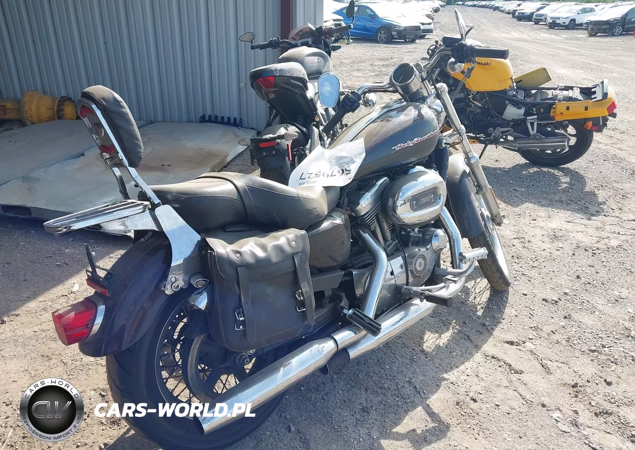 2006 Harley-Davidson Xl1200 C VIN:1HD1CGP156K401252 - 4