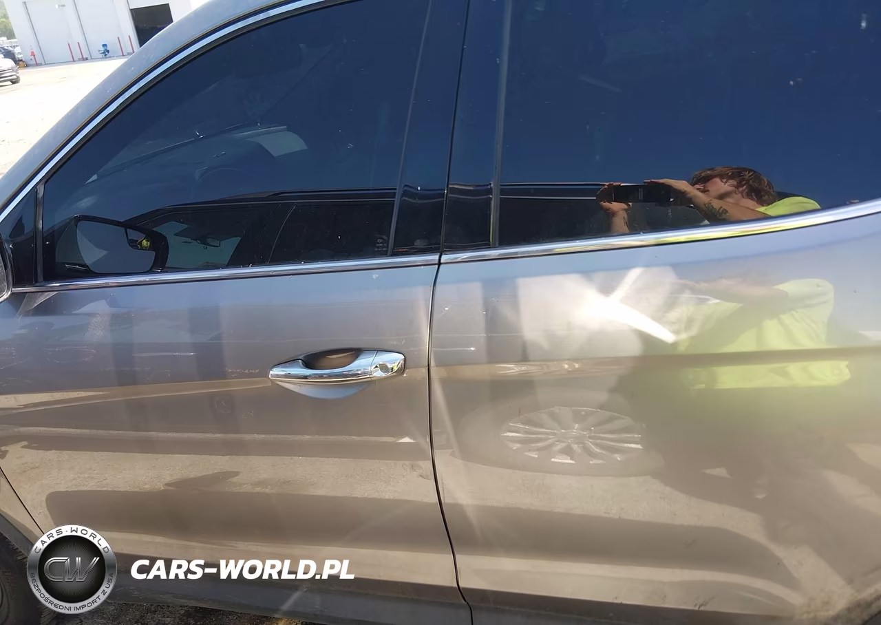 2018 Hyundai Santa Fe Sport 2.4L VIN:5NMZT3LB2JH089472 - 15